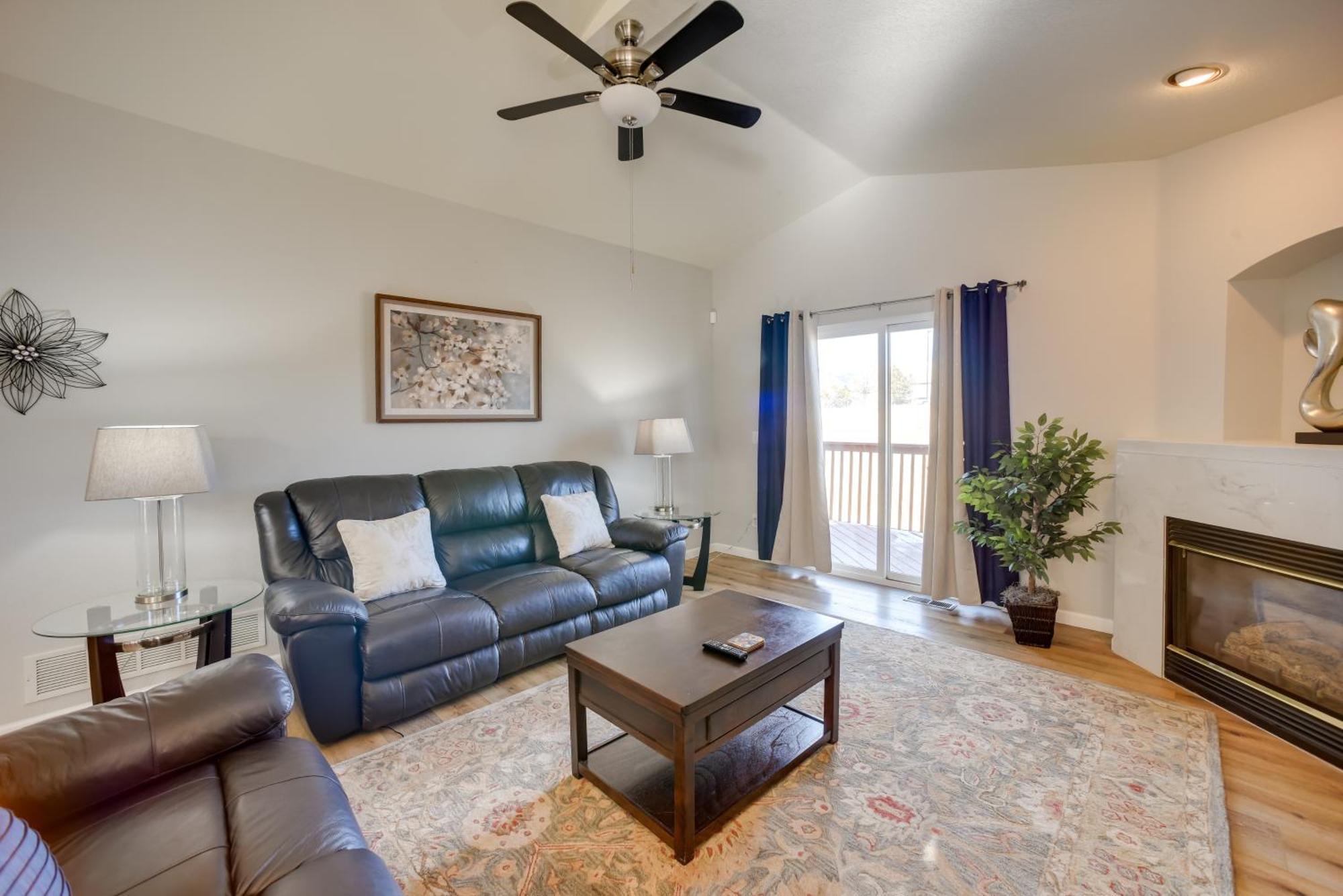 Updated Springs Home - 3 Mi To Garden Of The Gods! Colorado Springs Exterior photo