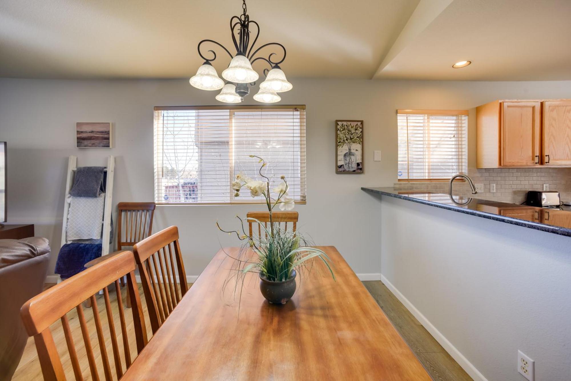 Updated Springs Home - 3 Mi To Garden Of The Gods! Colorado Springs Exterior photo