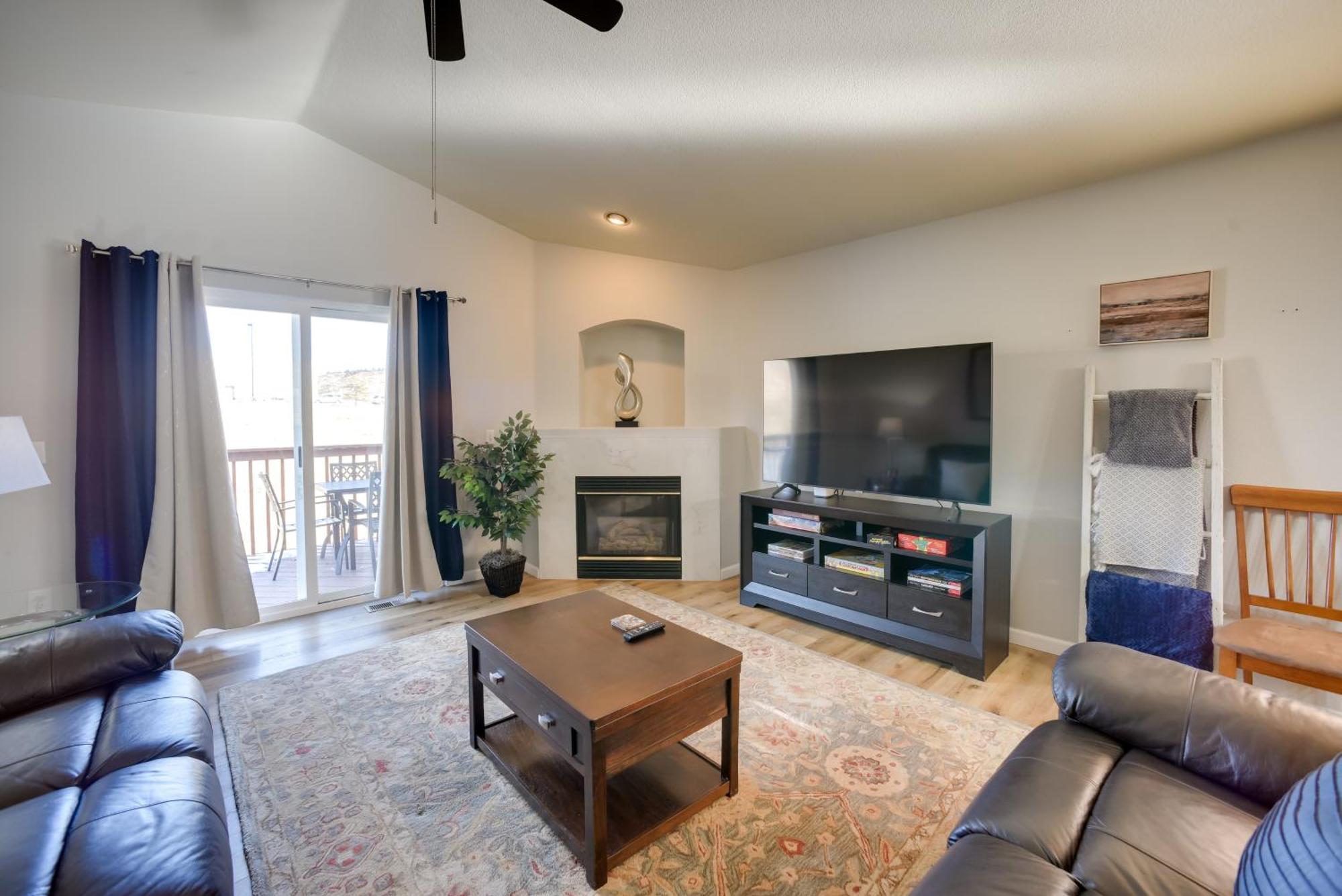 Updated Springs Home - 3 Mi To Garden Of The Gods! Colorado Springs Exterior photo